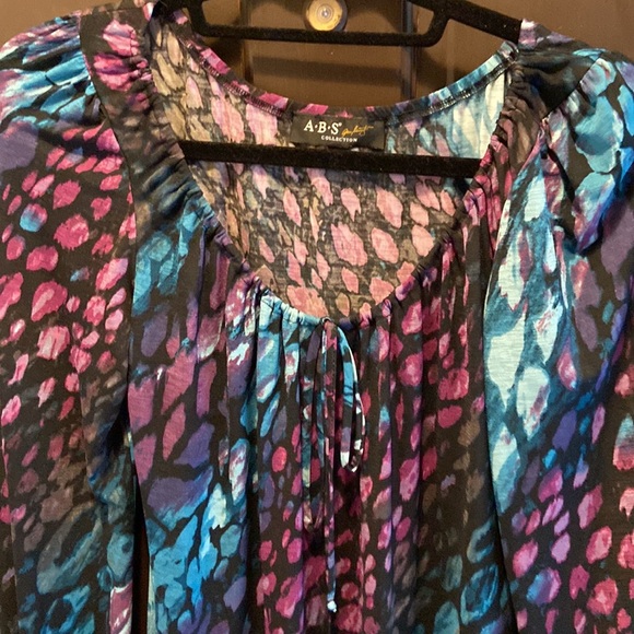 Super Cool Peasant Style Dress - Picture 2 of 6